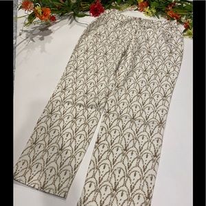 Chicos’s Crop Ivory/Gold Chandelier Pattern